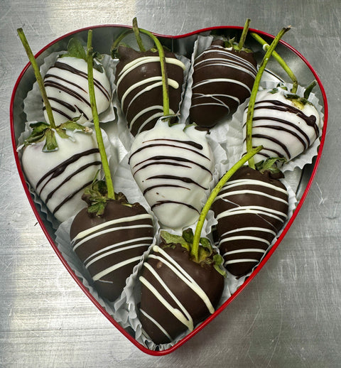 Medium Heart Tin Chocolate Covered Strawberries